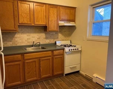 275 River - Photo Thumbnail 3