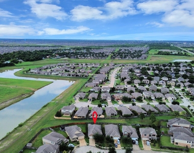 3058 Winterberry Lane - Photo Thumbnail 19
