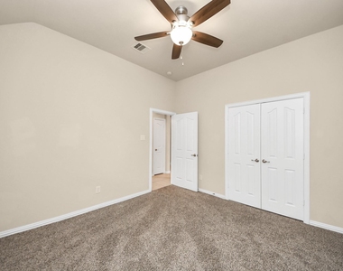3058 Winterberry Lane - Photo Thumbnail 13
