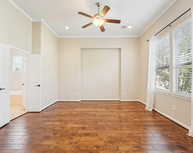 2421 Beall Street - Photo Thumbnail 21