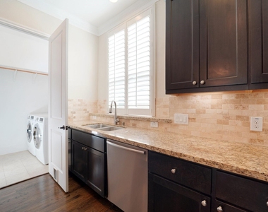 2421 Beall Street - Photo Thumbnail 15