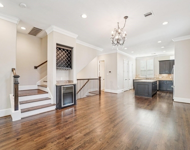 2421 Beall Street - Photo Thumbnail 10