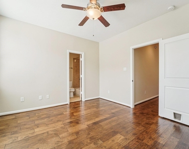 2421 Beall Street - Photo Thumbnail 19