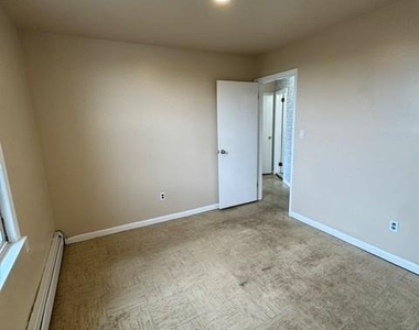 307 Chestnut - Photo Thumbnail 6