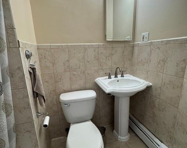 307 Chestnut - Photo Thumbnail 9