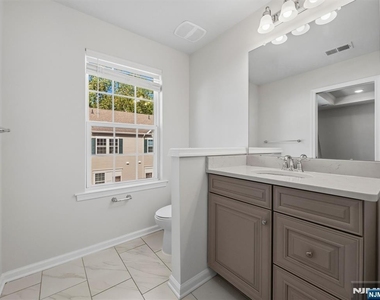 18 Litchfield - Photo Thumbnail 37