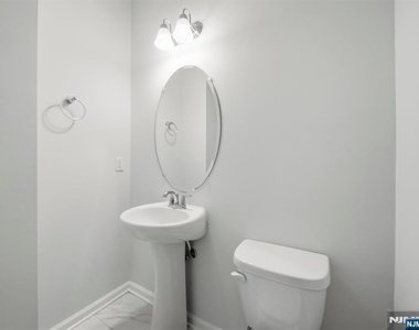 18 Litchfield - Photo Thumbnail 25