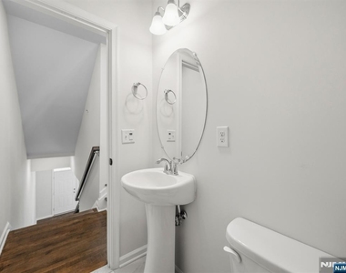 18 Litchfield - Photo Thumbnail 27