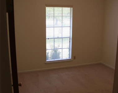 2160 Farm To Market Road 949 - Photo Thumbnail 9