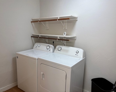 1209 N Roberson Street - Photo Thumbnail 17