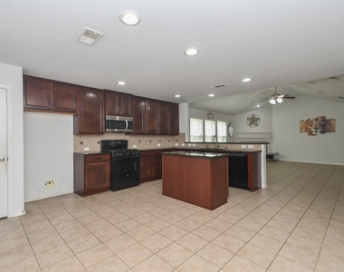 18302 Mable Pond Ln - Photo Thumbnail 8