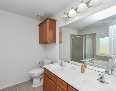 18302 Mable Pond Ln - Photo Thumbnail 18