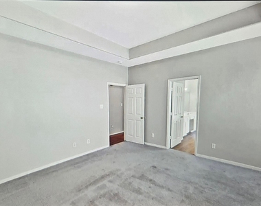 2931 Auburn Falls Lane - Photo Thumbnail 14