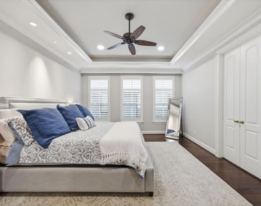 315 E 24th Street - Photo Thumbnail 22