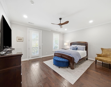 315 E 24th Street - Photo Thumbnail 19