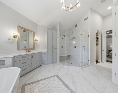 315 E 24th Street - Photo Thumbnail 27
