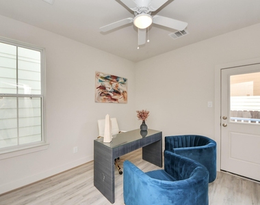 5218 Burress Springs Lane - Photo Thumbnail 4