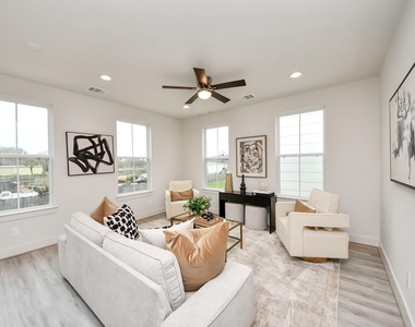 5218 Burress Springs Lane - Photo Thumbnail 12