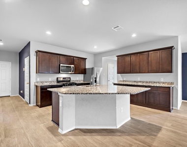1610 Chase Anchor Court - Photo Thumbnail 10