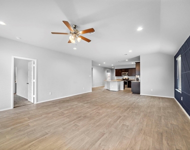 1610 Chase Anchor Court - Photo Thumbnail 8