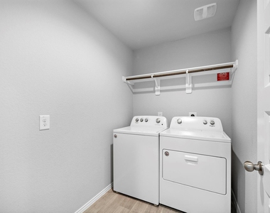 1610 Chase Anchor Court - Photo Thumbnail 13
