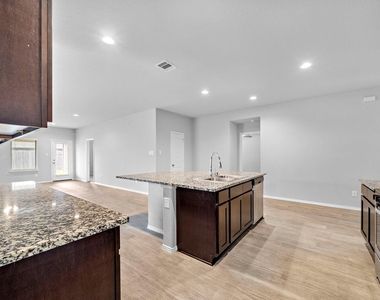 1610 Chase Anchor Court - Photo Thumbnail 12