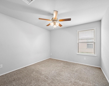 1610 Chase Anchor Court - Photo Thumbnail 19
