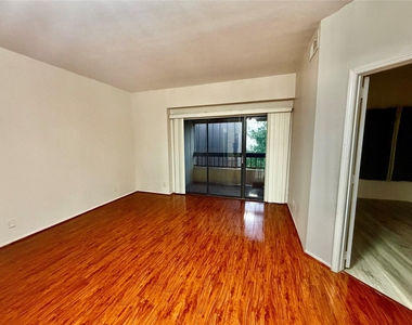 2213 S Braeswood Boulevard - Photo Thumbnail 1