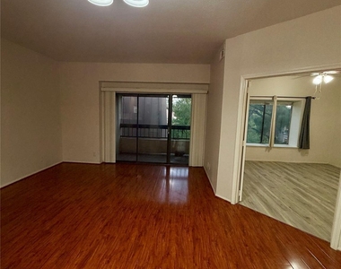 2213 S Braeswood Boulevard - Photo Thumbnail 5