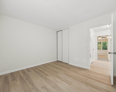 2808 Grants Lake Boulevard - Photo Thumbnail 7