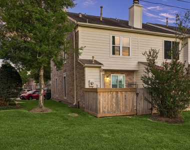 2808 Grants Lake Boulevard - Photo Thumbnail 15