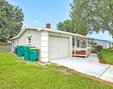 557 Buckingham Avenue - Photo Thumbnail 3