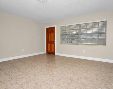 557 Buckingham Avenue - Photo Thumbnail 7