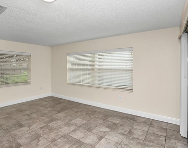 557 Buckingham Avenue - Photo Thumbnail 15