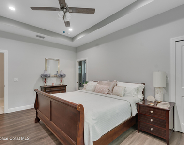 1725 20th Avenue - Photo Thumbnail 9