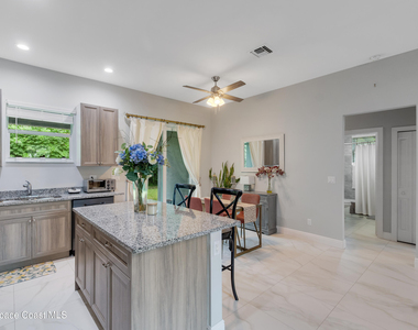 1725 20th Avenue - Photo Thumbnail 8