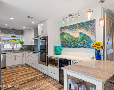 403 N Neptune Drive - Photo Thumbnail 1