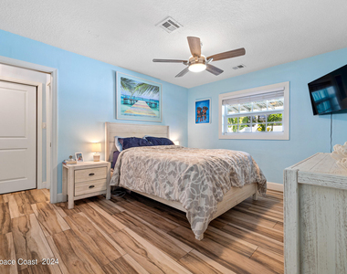 403 N Neptune Drive - Photo Thumbnail 15