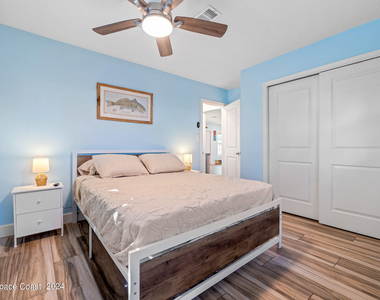 403 N Neptune Drive - Photo Thumbnail 20