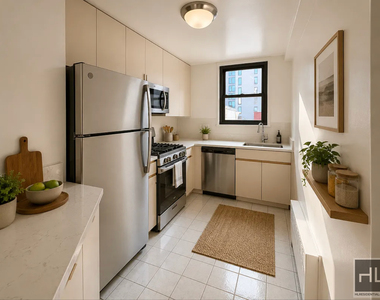 East 49 Street - Photo Thumbnail 2