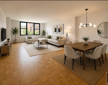 East 49 Street - Photo Thumbnail 3