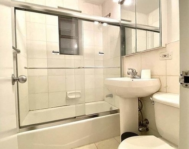 West 68th Street - Photo Thumbnail 3