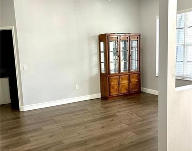 12221 Anne Kenia Drive - Photo Thumbnail 24