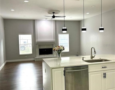 12221 Anne Kenia Drive - Photo Thumbnail 15