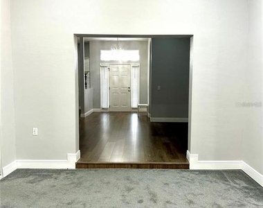 12221 Anne Kenia Drive - Photo Thumbnail 6