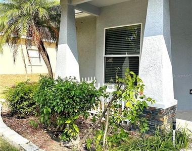 12221 Anne Kenia Drive - Photo Thumbnail 2