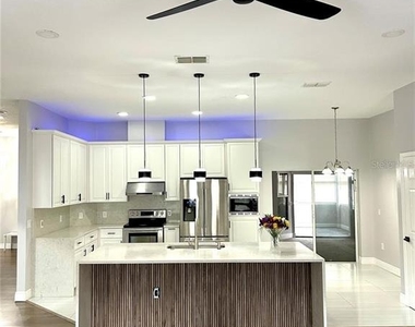 12221 Anne Kenia Drive - Photo Thumbnail 10