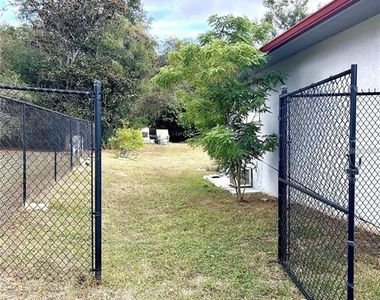 12221 Anne Kenia Drive - Photo Thumbnail 54
