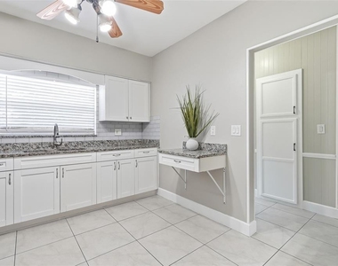 11729 Wesson Circle E - Photo Thumbnail 7