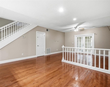 11729 Wesson Circle E - Photo Thumbnail 10